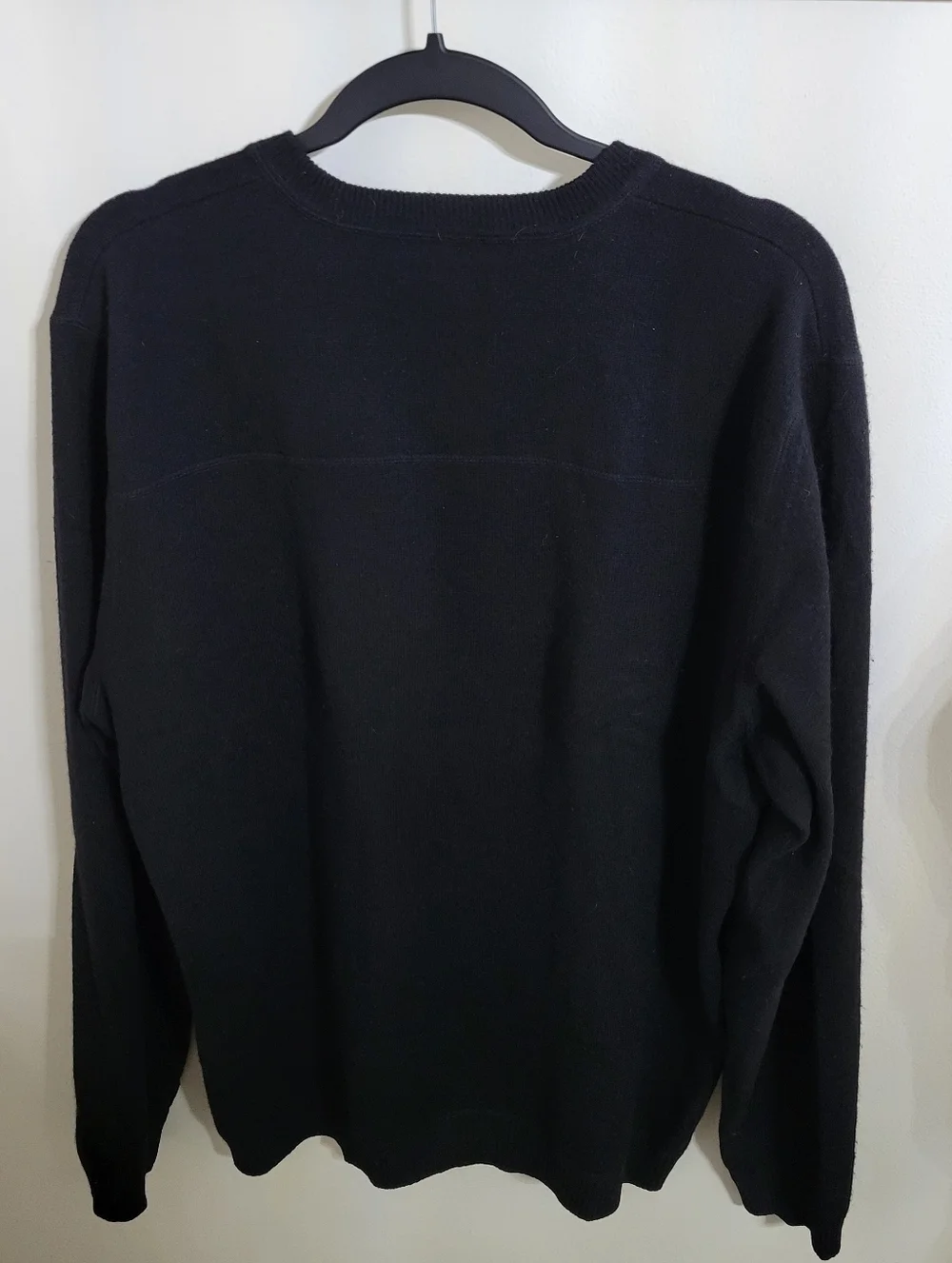 John W. Nordstrom Men’s Black 100% Cashmere V-neck Sweater, Size L